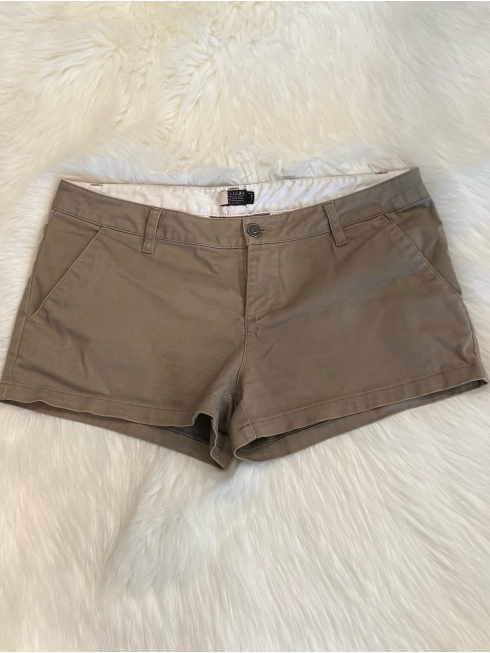 Volcom Tan Khaki Chino Mini Shorts Low Rise Skater Casual Size 9